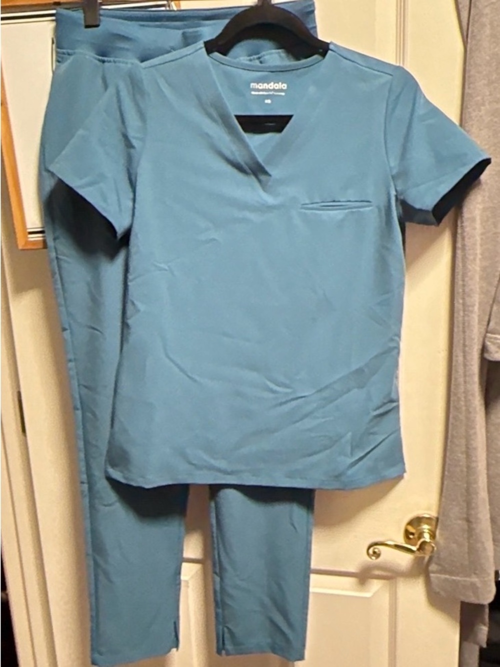 Mandala Harbor Blue Scrub Set - Top (XS) and Slim Pants (S)